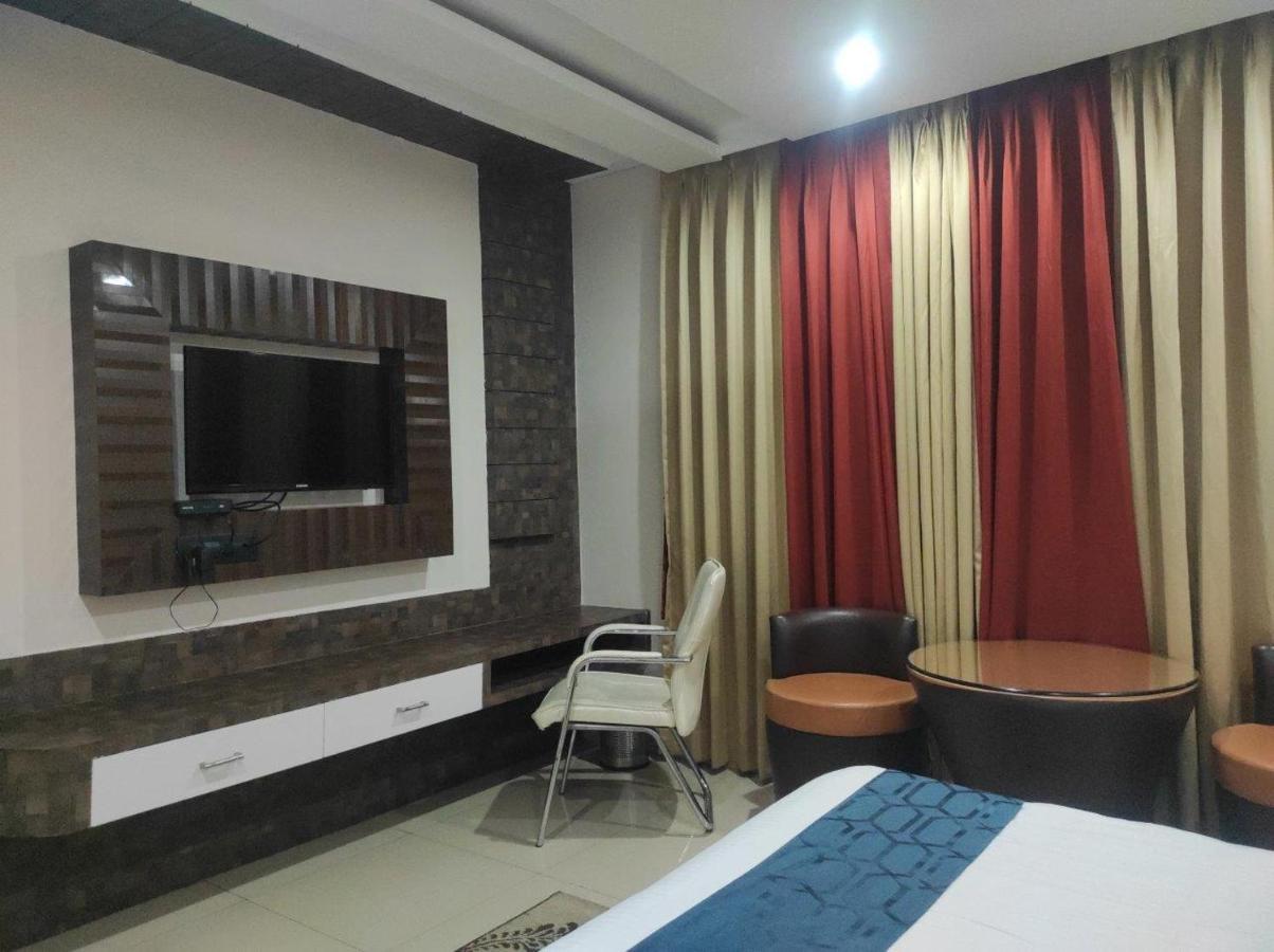 Hotel Himalaya Bongaigaon 외부 사진